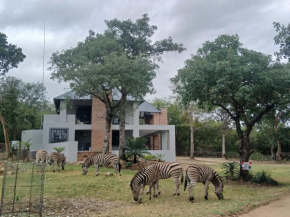 Tswenyane Kruger Riverview Apartment 1&2